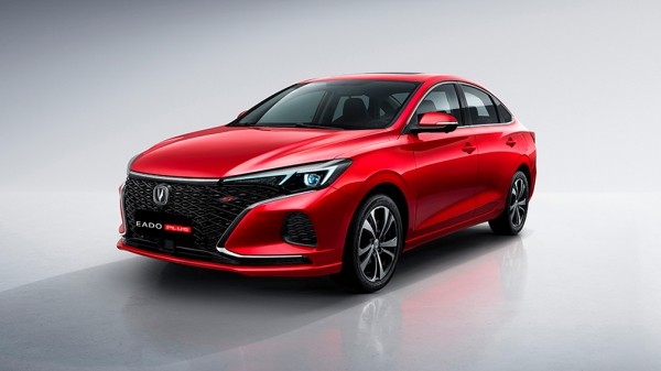 Ожидаемый в России седан Changan Eado Plus был замечен в Москве