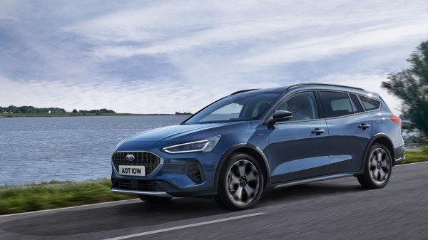 У московского автодилера заметили Ford Focus четвертого поколения