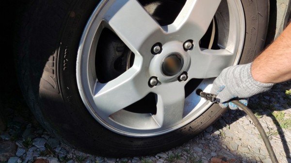 Названы частые ошибки при проверке давления в шинах Названы частые ошибки при проверке давления в шинах