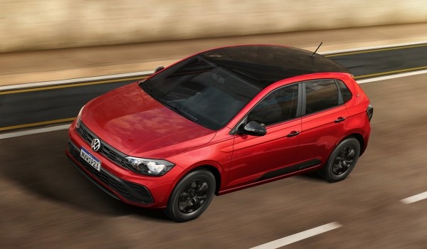 Дайджест дня: автомобиль года на конвейере, новый китайский Hummer и другие события индустрии Дайджест дня: автомобиль года на конвейере, новый китайский Hummer и другие события индустрии