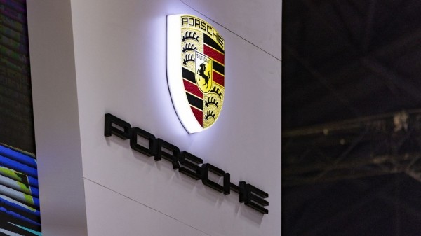 Porsche выпустит флагманский полноразмерный электрокроссовер Porsche выпустит флагманский полноразмерный электрокроссовер