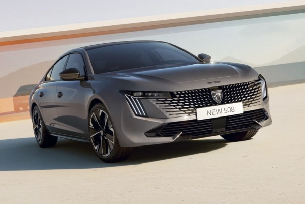 Обновлены лифтбек и универсал Peugeot 508 Обновлены лифтбек и универсал Peugeot 508