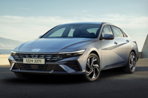 Рассекречен обновленный седан Hyundai Elantra