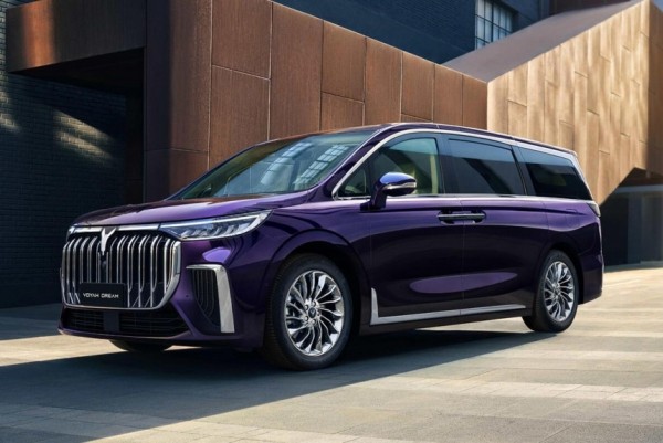 Минивэн Voyah Dream в России: старт официальных продаж и цены