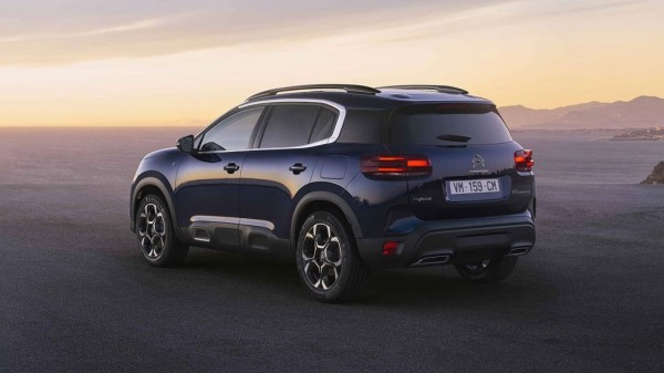 Автодилеры РФ стали предлагать обновлённые Citroen C5 Aircross