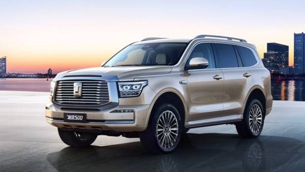 Названы рублевые цены на новый рамный внедорожник Tank 500
