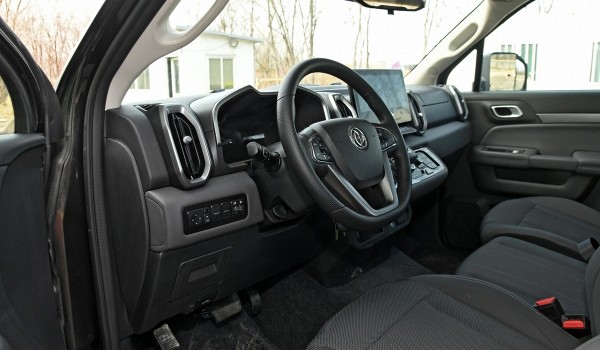 Исполинский внедорожник Dongfeng Warrior MS20: последователь Хаммера Исполинский внедорожник Dongfeng Warrior MS20: последователь Хаммера