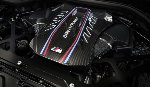 Кроссоверы BMW X5 M и X6 M стали медленнее после обновления Кроссоверы BMW X5 M и X6 M стали медленнее после обновления