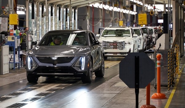 Дайджест дня: узбекский Onix, прощальный Audi TT и другие события индустрии Дайджест дня: узбекский Onix, прощальный Audi TT и другие события индустрии