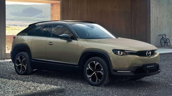 Компания Mazda может начать продажи кроссовера Mazda MX-30 с роторным двигателем Компания Mazda может начать продажи кроссовера Mazda MX-30 с роторным двигателем