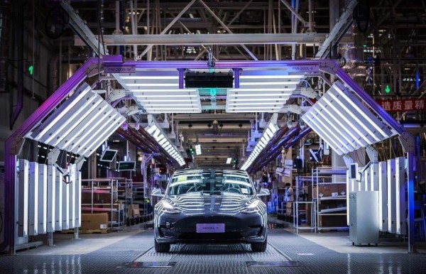 Компания Tesla изменила стоимость электрического кроссовера Model Y в Китае Компания Tesla изменила стоимость электрического кроссовера Model Y в Китае