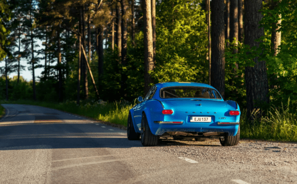 Компания Volvo может выпустить спорткар после электрических внедорожников