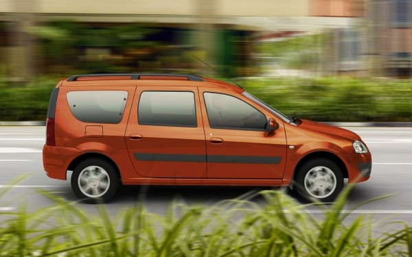 У дилеров АВТОВАЗа заканчиваются автомашины LADA Largus в феврале 2023 года