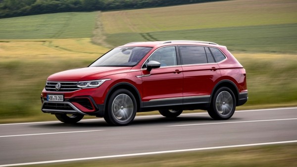В России начал продаваться трехрядный кроссовер Volkswagen Tiguan Allspace стоимостью в 5,5 млн рублей