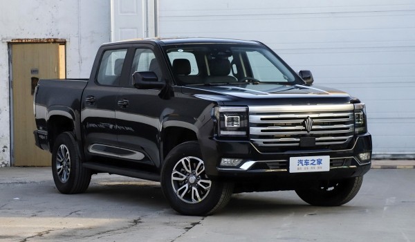 JMC и Ford представили семейство пикапов Dadao JMC и Ford представили семейство пикапов Dadao