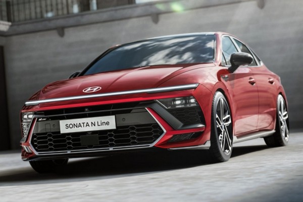 Седан Hyundai Sonata сменил имидж