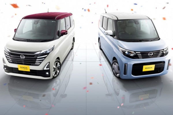 Обновленный Nissan Roox примерил дизайн старших моделей