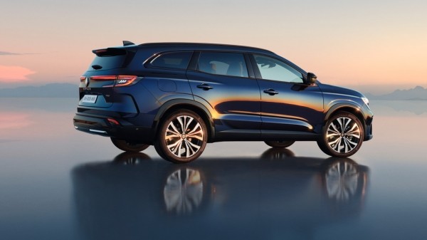 Renault представила пятое поколение модели Espace Renault представила пятое поколение модели Espace