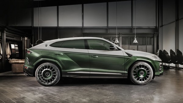 Специалисты Carlex Design к празднику доработали Lamborghini Urus
