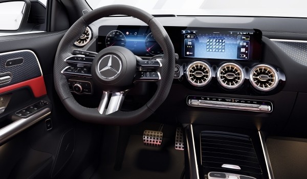 Обновлены кроссоверы Mercedes-Benz GLA и GLB Обновлены кроссоверы Mercedes-Benz GLA и GLB