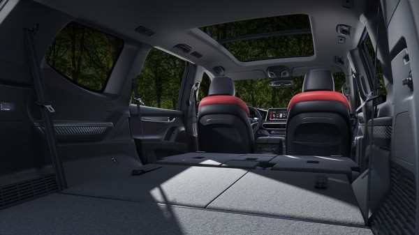 На российском рынке появился хардкорный внедорожник Maxus D90 Pro