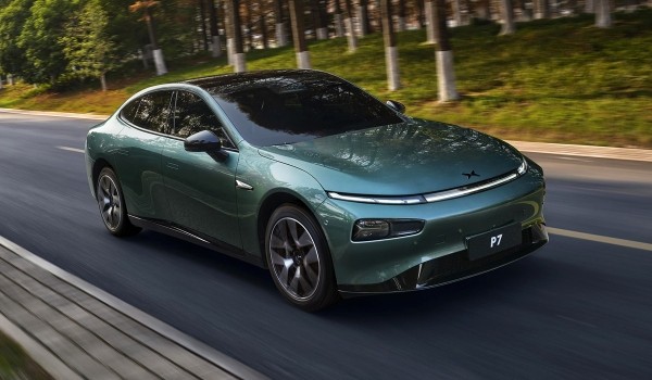 Обновленному седану Xpeng P7i добавили интеллекта Обновленному седану Xpeng P7i добавили интеллекта