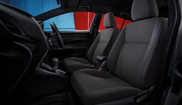 Альтернативный хэтчбек Toyota Yaris: рестайлинг вместо новой модели Альтернативный хэтчбек Toyota Yaris: рестайлинг вместо новой модели