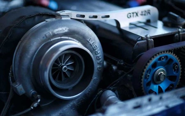 Автоэксперт сообщил, что замена турбины двигателя в РФ обойдется примерно в 300 тыс. рублей Автоэксперт сообщил, что замена турбины двигателя в РФ обойдется примерно в 300 тыс. рублей