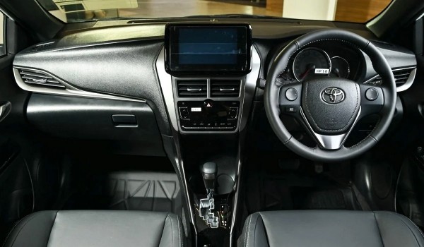 Альтернативный хэтчбек Toyota Yaris: рестайлинг вместо новой модели Альтернативный хэтчбек Toyota Yaris: рестайлинг вместо новой модели