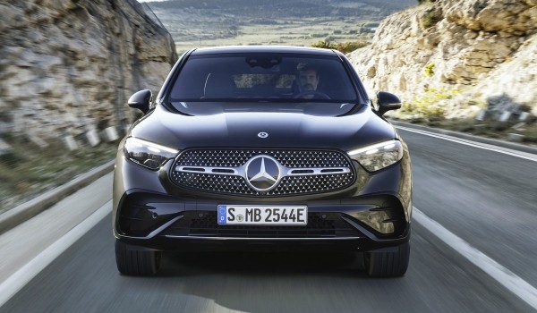 Представлен Mercedes-Benz GLC Coupe нового поколения Представлен Mercedes-Benz GLC Coupe нового поколения