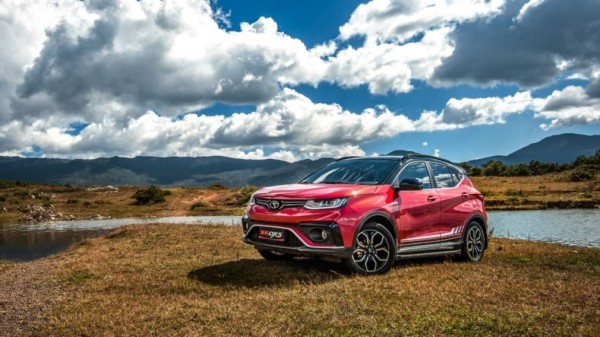 В РФ появится бюджетный кроссовер Soueast DX5 В РФ появится бюджетный кроссовер Soueast DX5