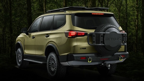 На российском рынке появился хардкорный внедорожник Maxus D90 Pro