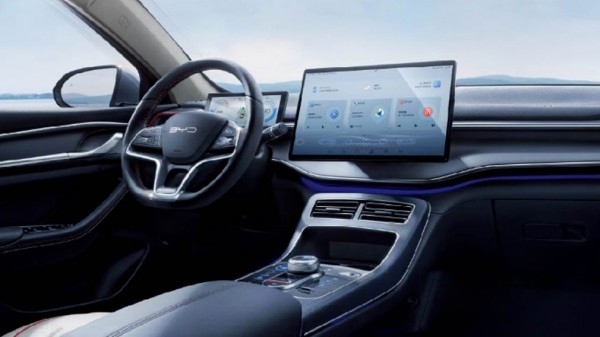 В РФ начали продавать гибридные седаны BYD Destroyer 05