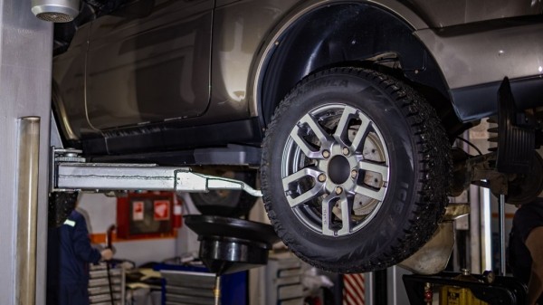 Нужно ли менять масло в АКПП, если автомобиль практически не эксплуатируется