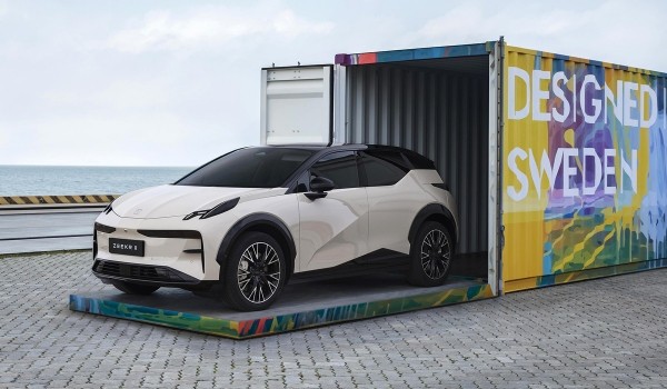 Новый кроссовер Zeekr X удивил интерьерными решениями Новый кроссовер Zeekr X удивил интерьерными решениями