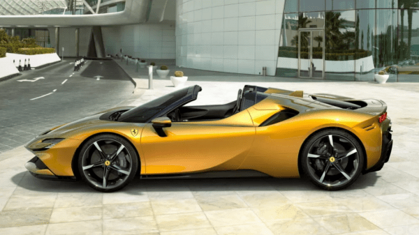 Ferrari отзывает 13 суперкаров модели SF90 из-за конструкционной ошибки в пассажирском сиденье Ferrari отзывает 13 суперкаров модели SF90 из-за конструкционной ошибки в пассажирском сиденье