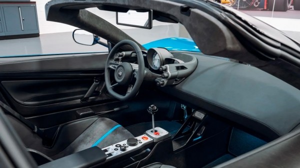 Представлен суперкар, созданный бывшим дизайнером Формулы-1 Гордоном Мюрреем Представлен суперкар, созданный бывшим дизайнером Формулы-1 Гордоном Мюрреем