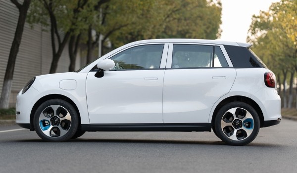 Хэтчбек JAC Yttrium 3 ознаменовал новую стратегию Хэтчбек JAC Yttrium 3 ознаменовал новую стратегию