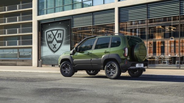 Дилеры LADA готовы продавать Niva Travel KHL без накруток