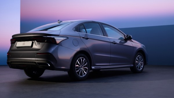 Бренд OMODA раскрыл ценники на новый седан OMODA S5 для России