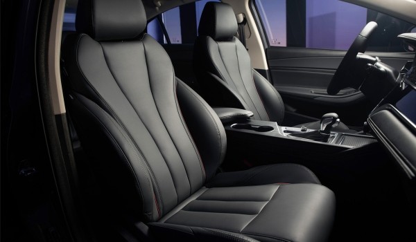 Седан Omoda S5 для России: комплектации и цены Седан Omoda S5 для России: комплектации и цены