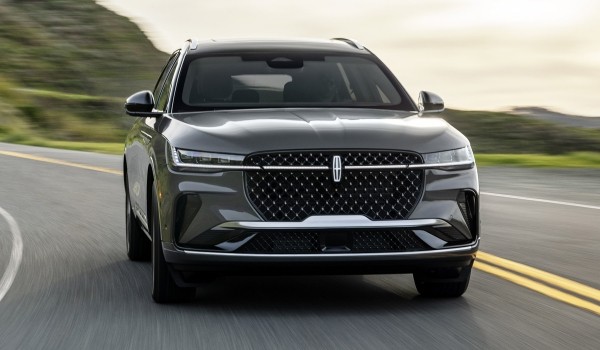 Новый кроссовер Lincoln Nautilus: из Китая для Америки Новый кроссовер Lincoln Nautilus: из Китая для Америки