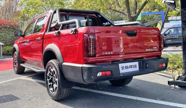 Пикапы JAC Hunter: рестайлинг, гибрид и электромобиль Пикапы JAC Hunter: рестайлинг, гибрид и электромобиль