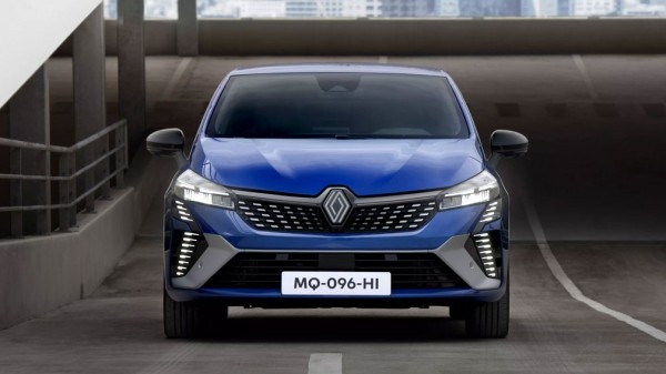 Компания Renault обновила семейство Clio