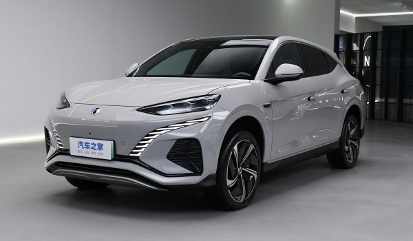 BYD в Шанхае: серийная Denza N7 и две перспективные модели BYD в Шанхае: серийная Denza N7 и две перспективные модели