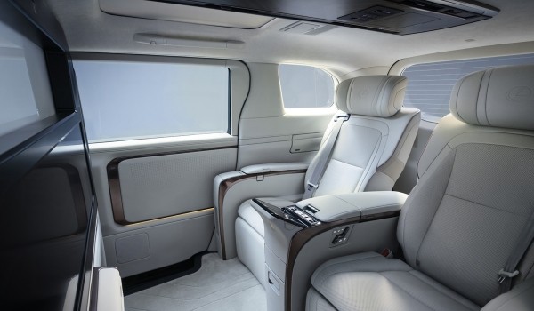 Роскошный минивэн Lexus LM: второе поколение станет глобальным Роскошный минивэн Lexus LM: второе поколение станет глобальным
