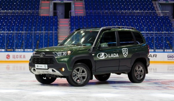 Дайджест дня: китайская Лада, семейство Toyota Crown и другие события индустрии Дайджест дня: китайская Лада, семейство Toyota Crown и другие события индустрии