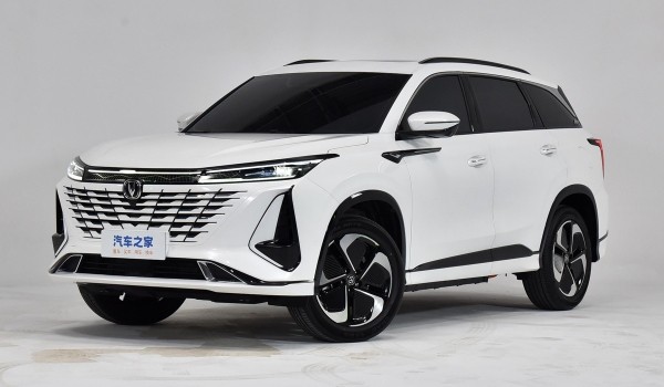 Кроссовер Changan CS75 Plus: второй рестайлинг и гибрид Кроссовер Changan CS75 Plus: второй рестайлинг и гибрид