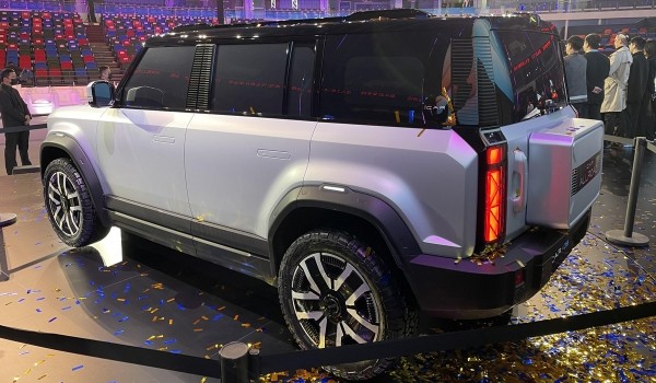 Chery представила бренд iCar: внедорожник и спорткар Chery представила бренд iCar: внедорожник и спорткар