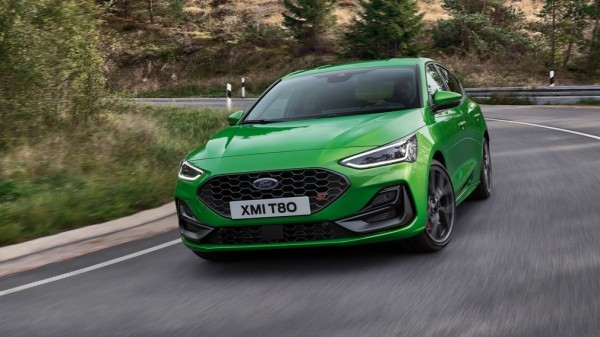 Ford Focus вывели на  «лосиный тест»